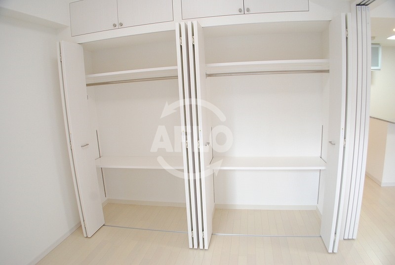 収納　エステムコート梅田・天神橋ＩＩグラシオ　クローゼット