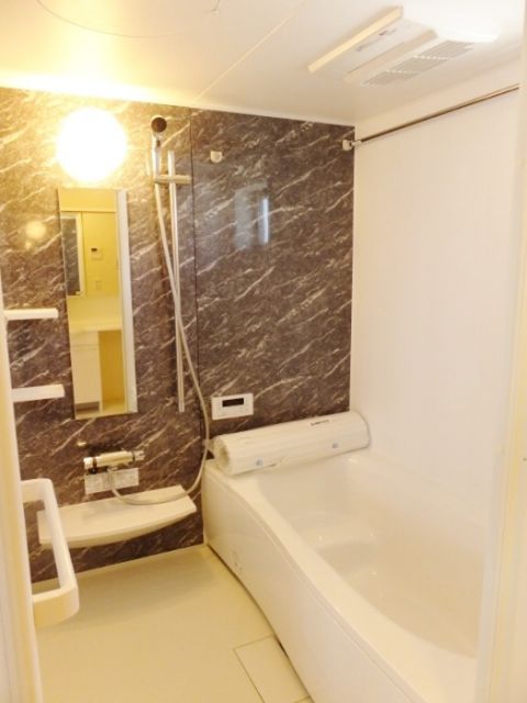 バス・シャワールーム