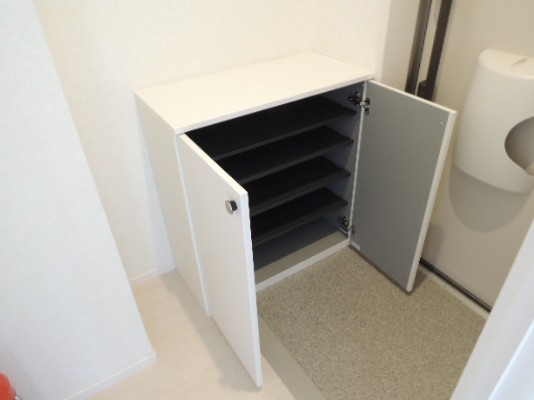 玄関　弊社は都内全域の物件をご紹介可能です！