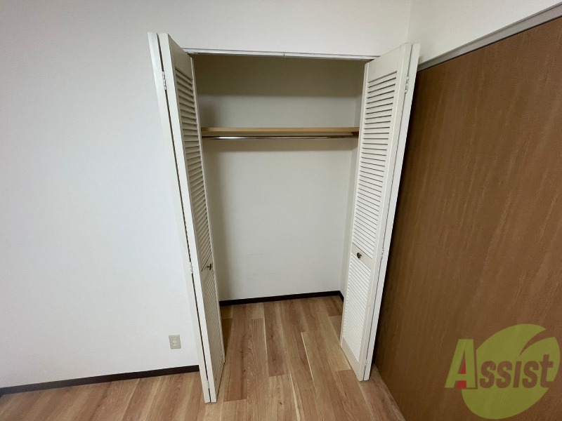 収納　クローゼットがありました。お洋服や荷物はここへ