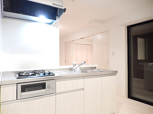 キッチン　同シリーズの画像参照