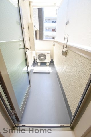 バルコニー　明るいバルコニーです