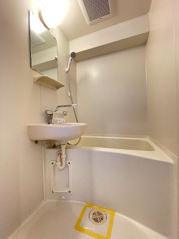 バス・シャワールーム　※別号室写真使用