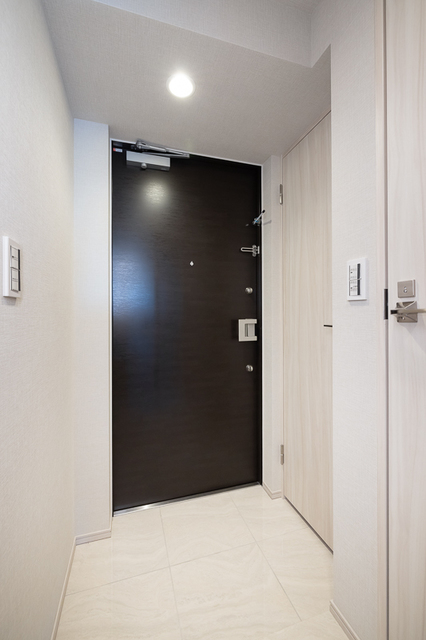 玄関　※写真は同タイプ住戸です。