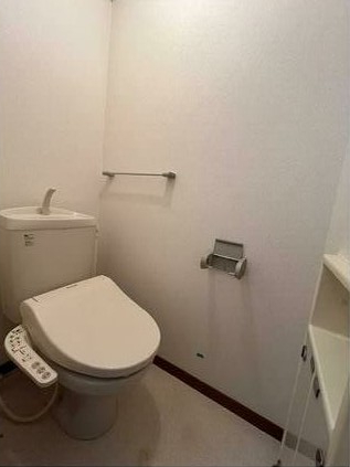 トイレ　※別部屋参考写真