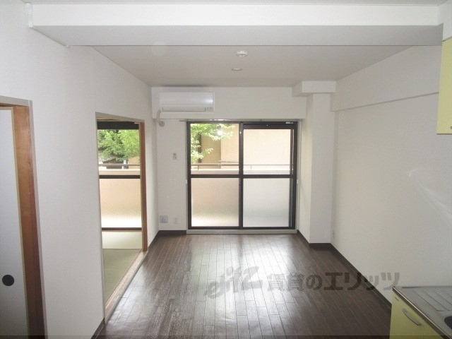 居室・リビング　リビング