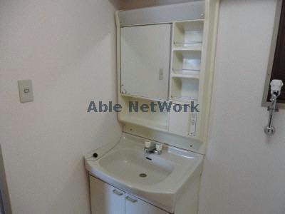 洗面設備　別部屋同型タイプ