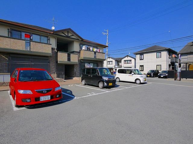 駐車場　駐車スペースもあります
