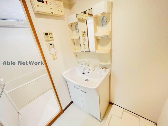 洗面設備　※同型　現況優先