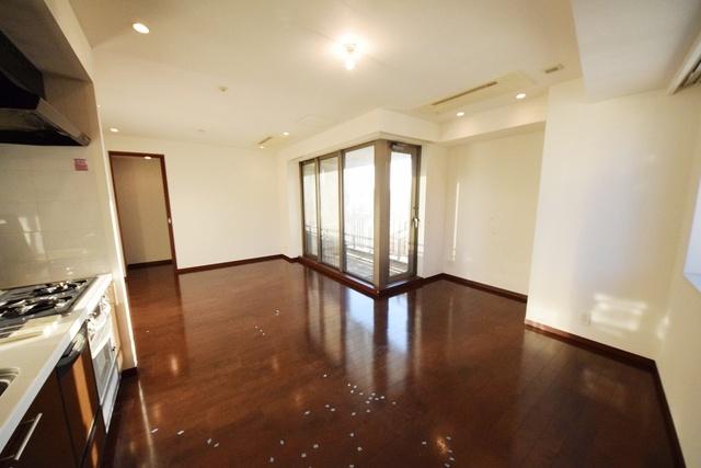 居室・リビング　写真は別部屋の参考画像です