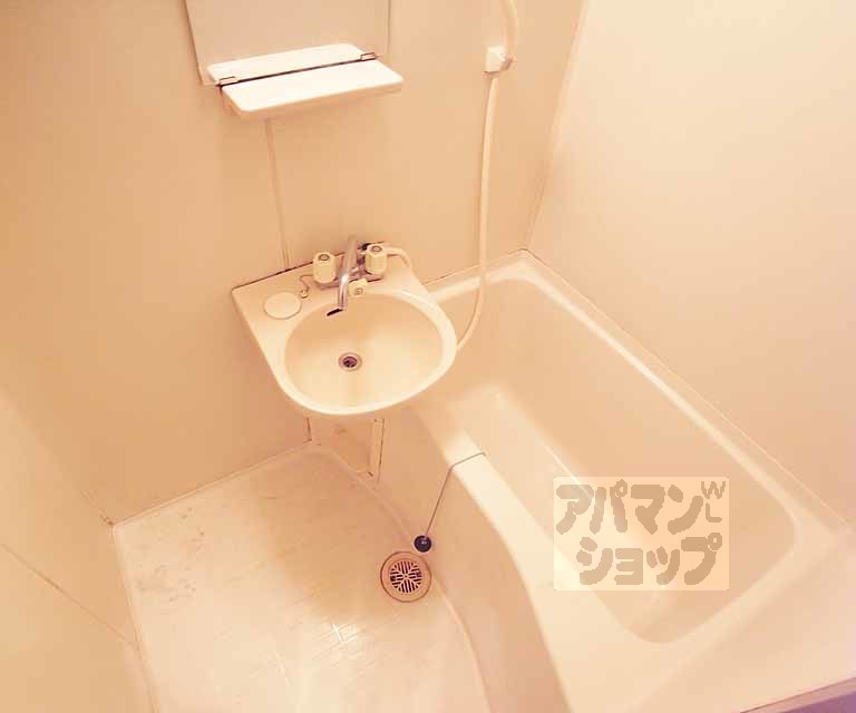 バス・シャワールーム　２点セパレートです。