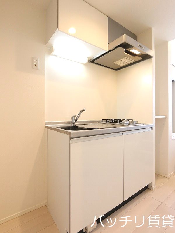 キッチン　画像は同型タイプの為、現状を優先致します。
