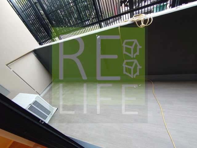 バルコニー　別部屋の画像になります。