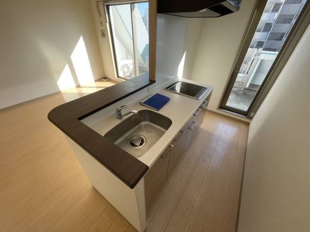 キッチン　同物件別タイプのお写真です。