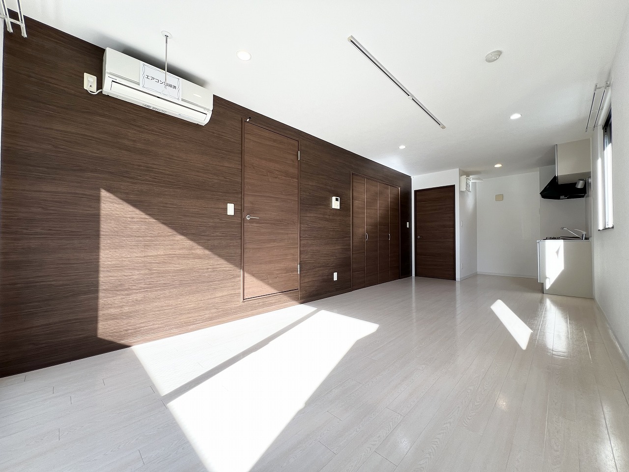 居室・リビング　※写真は別の部屋です