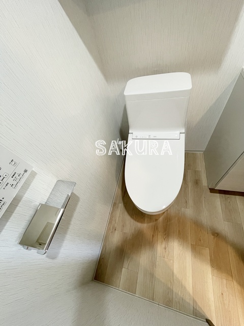 トイレ　落ち着いた色調のトイレです♪