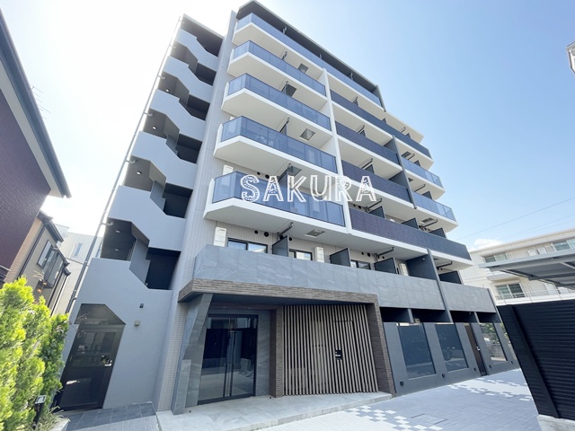 建物外観　近隣には商業施設多数♪