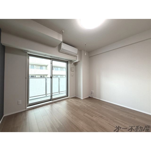 居室・リビング　洋室