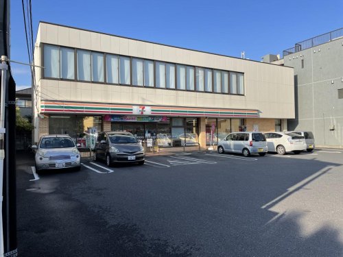コンビニ　セブンイレブン 千葉公園駅前店（コンビニ）まで141m