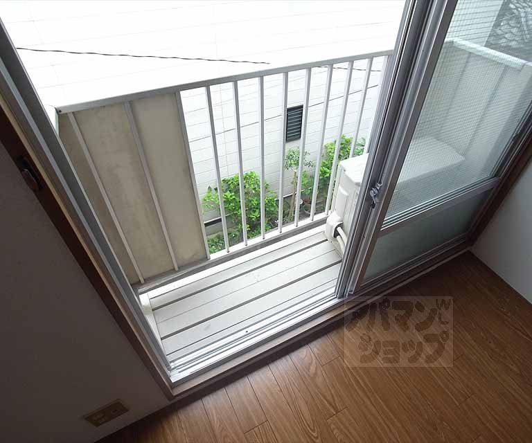 バルコニー　ベランダ