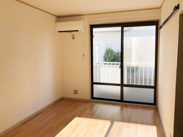 居室・リビング　洋室(1)ＤＫ隣接