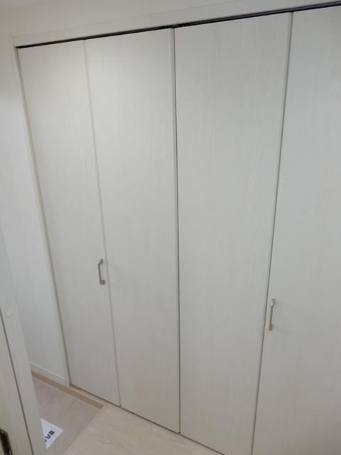 その他設備　広々玄関収納です！