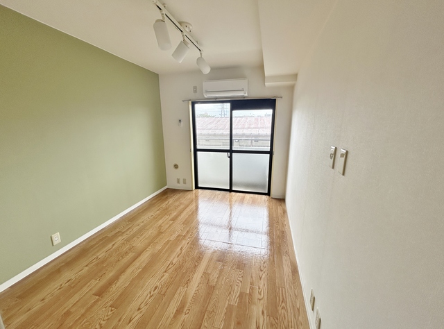 居室・リビング　別号室