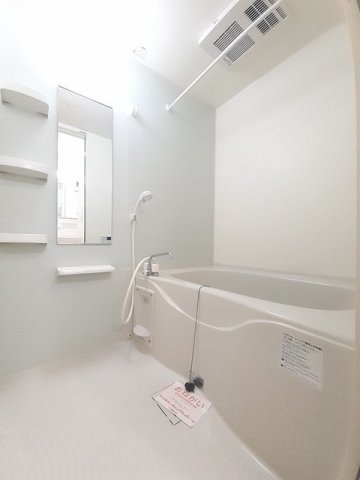 バス・シャワールーム　日々の疲れを癒すお風呂付です