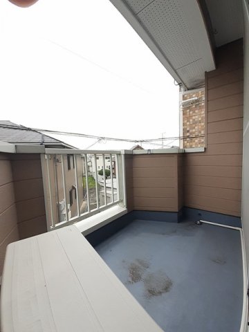 バルコニー　暖かな日差しのふりそそぐバルコニー