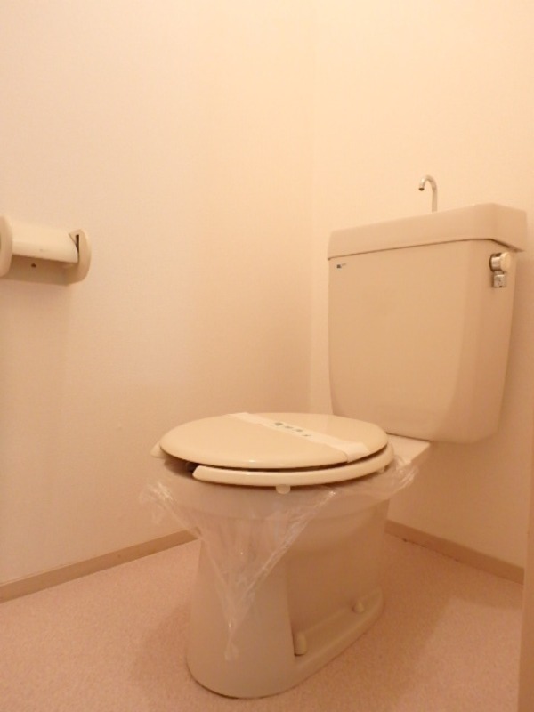 トイレ　図面と現状に相違がある場合には現状を優先