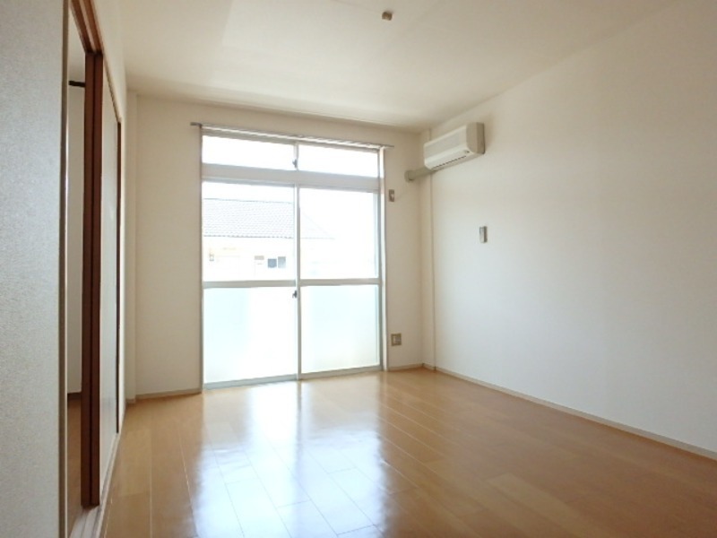 居室・リビング　図面と現状に相違がある場合には現状を優先