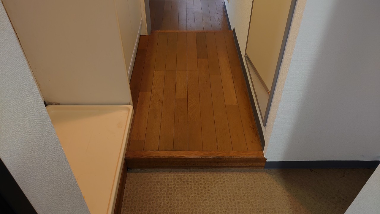 玄関　※過去退去時のお写真です