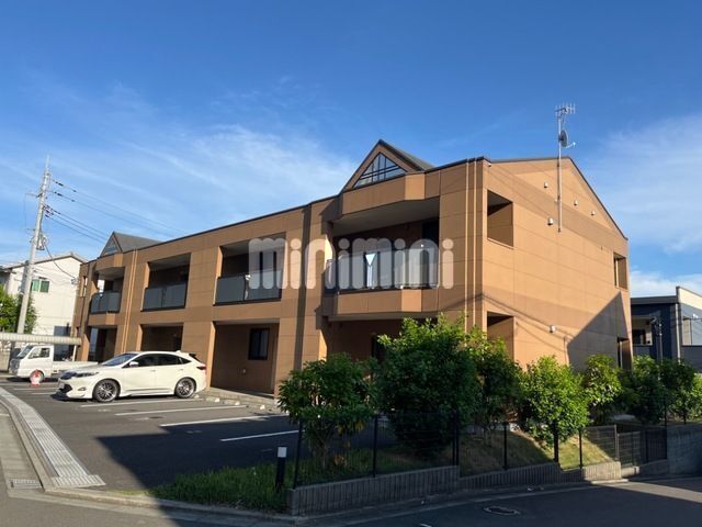 建物外観　ヨークタウンも東海大学も通いやすいです