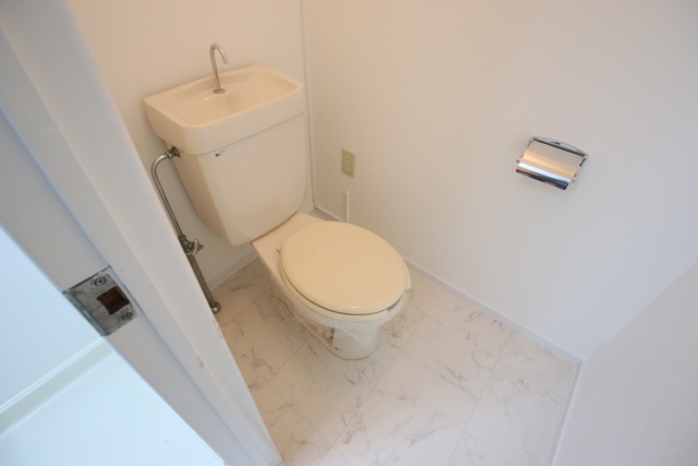 トイレ　別室の参考写真です。※現況優先