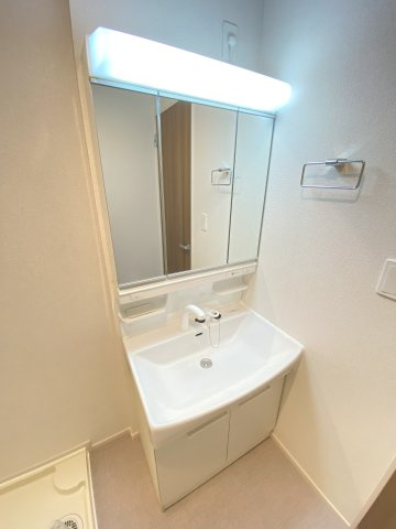 洗面設備　※同タイプ写真になります