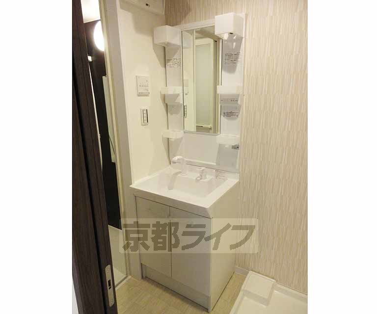 洗面設備　独立洗面台です！