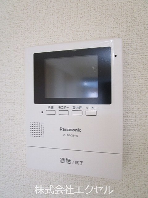 セキュリティ　モニター付きドアホンで安心です。