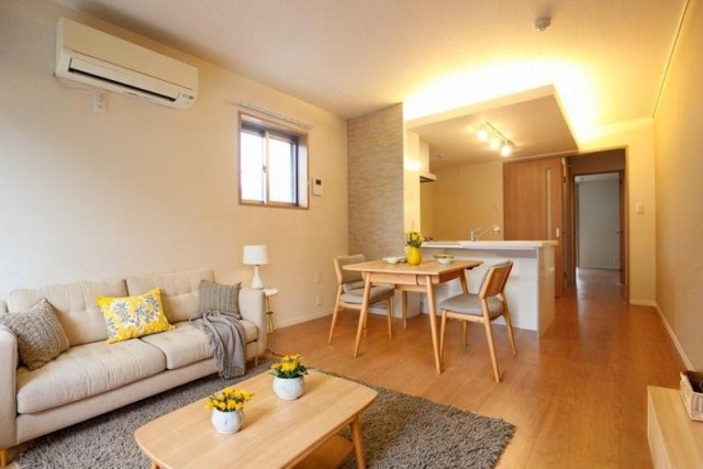 居室・リビング　ＣＧで家具等を配置したもので家具等は含まれません。