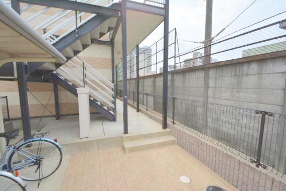 エントランス　綺麗なエントランスです。