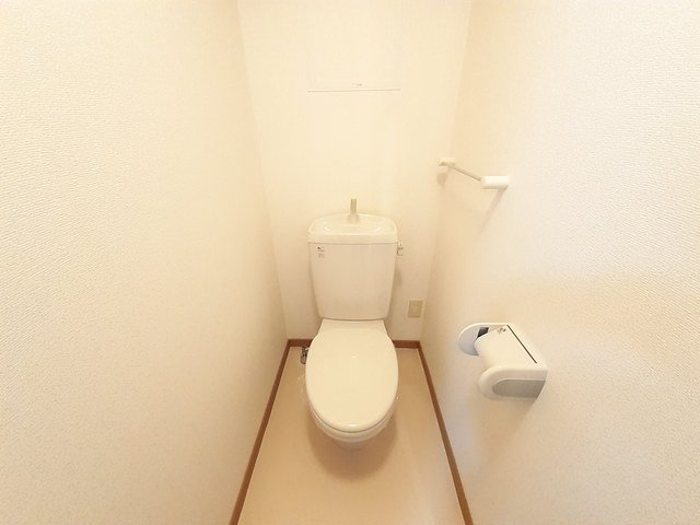 トイレ　シンプルで使いやすいトイレです