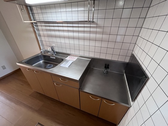 キッチン　※別部屋の写真です