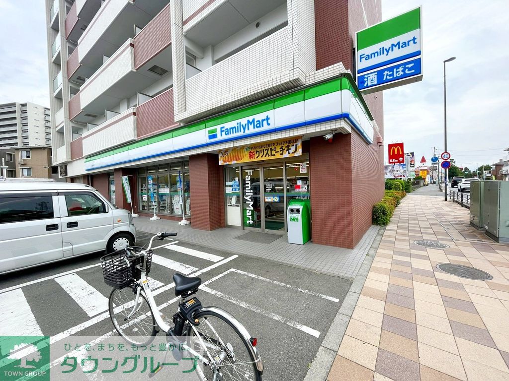 コンビニ　ファミリーマート辻堂神台店（コンビニ）まで200m