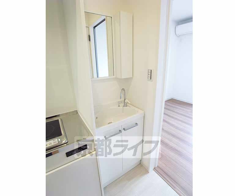 洗面設備　洗面台です。