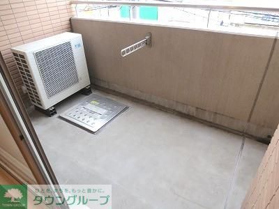 バルコニー　★広いバルコニーで天気の良い日にお洗濯★