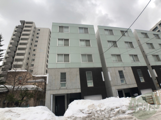 建物外観　札幌市北区北十二条西「ＴｉＬＡ北１２条」