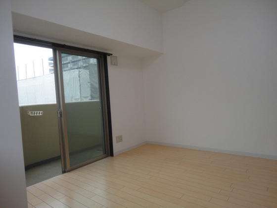 居室・リビング　※別部屋の写真です