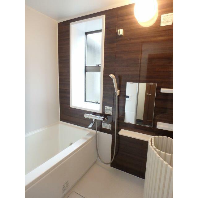 バス・シャワールーム　追焚き機能付き