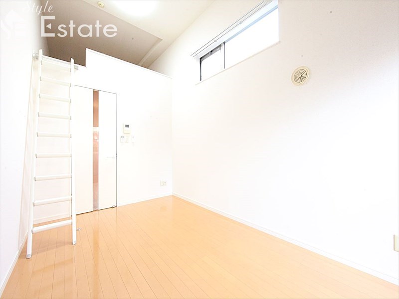 居室・リビング　内装