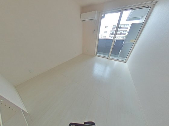 居室・リビング　※別部屋の写真です