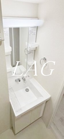 洗面設備　独立洗面台です。